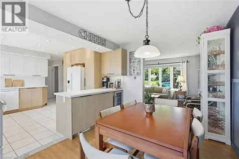 6 Darlington Drive Hamilton ON L9C 2L7