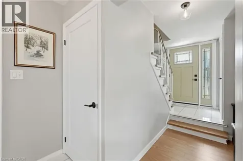 6 Darlington Drive Hamilton ON L9C 2L7