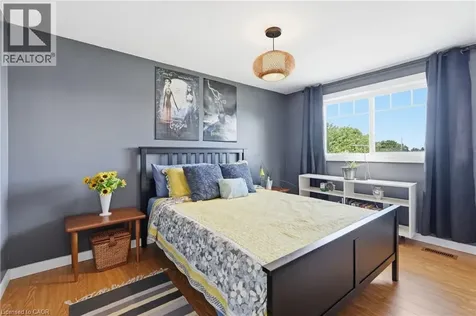 6 Darlington Drive Hamilton ON L9C 2L7