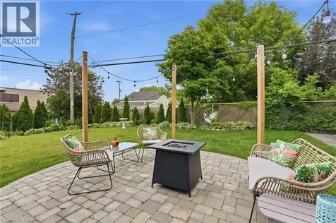 6 Darlington Drive Hamilton ON L9C 2L7