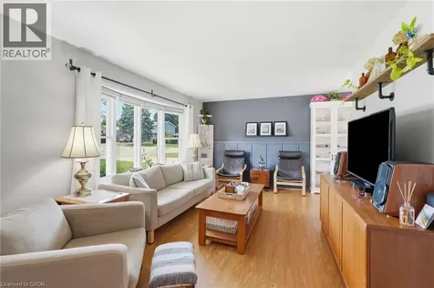 6 Darlington Drive Hamilton ON L9C 2L7
