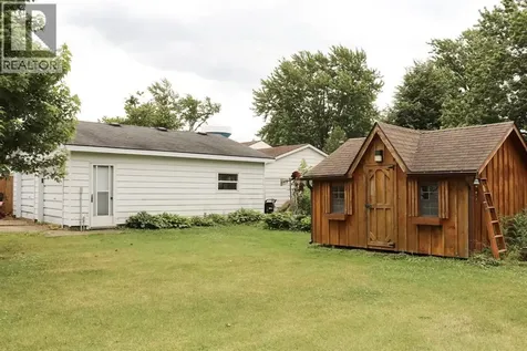 4113 Catherine Street Petrolia ON N0N 1R0