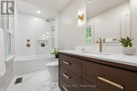 571 Leonard Court Burlington (lasalle) ON L7T 2P4