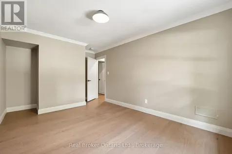 571 Leonard Court Burlington (lasalle) ON L7T 2P4