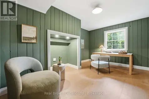 571 Leonard Court Burlington (lasalle) ON L7T 2P4