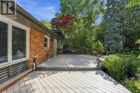 571 Leonard Court Burlington (lasalle) ON L7T 2P4