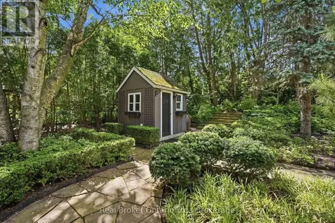 571 Leonard Court Burlington (lasalle) ON L7T 2P4