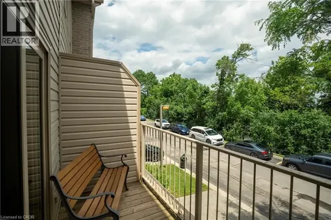 230 Blackhorne Drive Kitchener ON N2E 1Z4