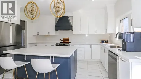 1649 Corsal Court Innisfil ON L9S 0P8