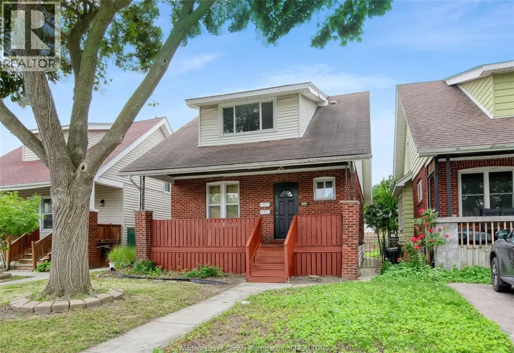 1453 Marentette Windsor ON N8X 4E2