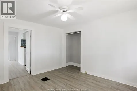 1453 Marentette Windsor ON N8X 4E2