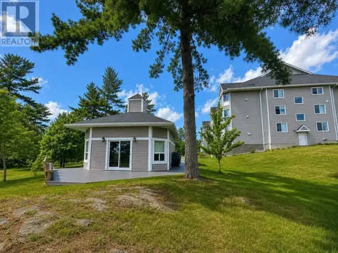 104 471 Lakeview Drive Kenora ON P9N 4G7