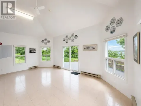 104 471 Lakeview Drive Kenora ON P9N 4G7