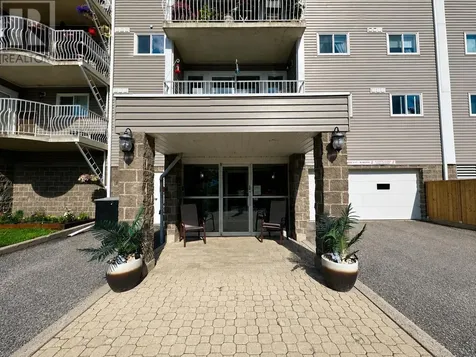 104 471 Lakeview Drive Kenora ON P9N 4G7