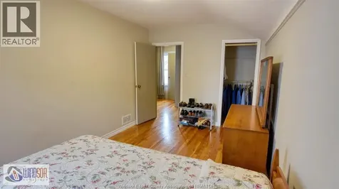 2332 Moy Avenue Windsor ON N8W 2M8