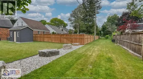 2332 Moy Avenue Windsor ON N8W 2M8