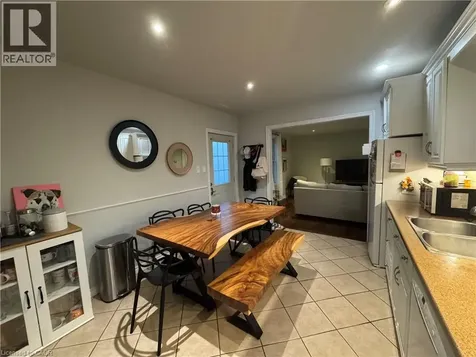 391 Bay Street North Hamilton ON L8L 1M8