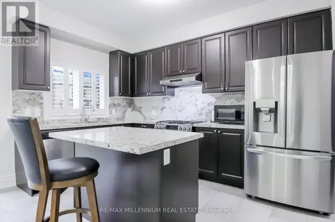 47 Douglas Kemp Crescent Clarington (bowmanville) ON L1C 7E3