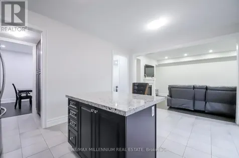 47 Douglas Kemp Crescent Clarington (bowmanville) ON L1C 7E3