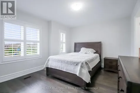 47 Douglas Kemp Crescent Clarington (bowmanville) ON L1C 7E3