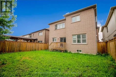 47 Douglas Kemp Crescent Clarington (bowmanville) ON L1C 7E3