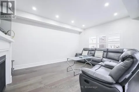 47 Douglas Kemp Crescent Clarington (bowmanville) ON L1C 7E3