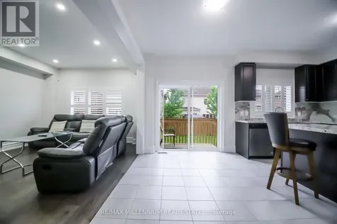 47 Douglas Kemp Crescent Clarington (bowmanville) ON L1C 7E3