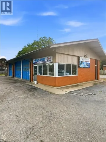 815 Colborne Street Brantford ON N3S 3S5