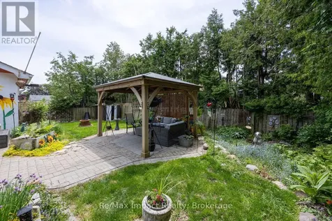 44 Brown Street Clarington (bowmanville) ON L1C 2R4