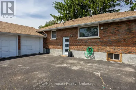 44 Brown Street Clarington (bowmanville) ON L1C 2R4
