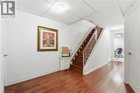 3027 Glencrest Road Burlington ON L7N 3K1