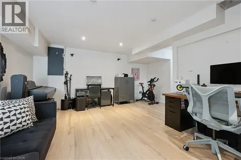 124 Sanderson Drive Guelph ON N1H 7L9
