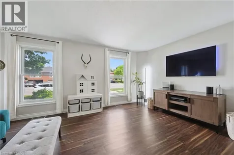 124 Sanderson Drive Guelph ON N1H 7L9