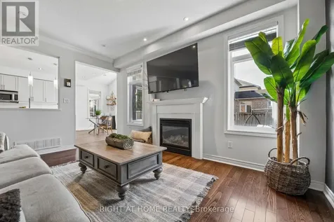99 Hockley Avenue Clarington (bowmanville) ON L1C 0G4
