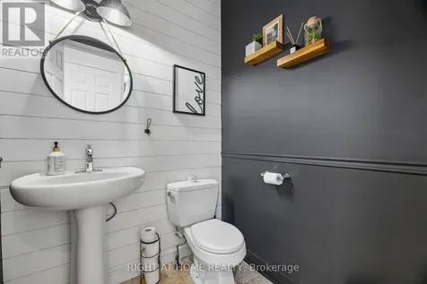 99 Hockley Avenue Clarington (bowmanville) ON L1C 0G4