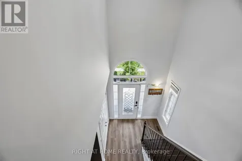 99 Hockley Avenue Clarington (bowmanville) ON L1C 0G4