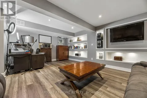 99 Hockley Avenue Clarington (bowmanville) ON L1C 0G4