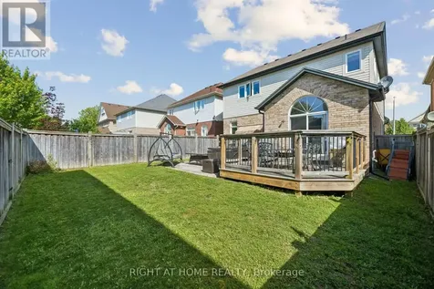 99 Hockley Avenue Clarington (bowmanville) ON L1C 0G4