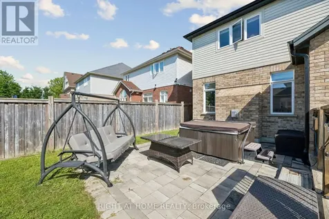 99 Hockley Avenue Clarington (bowmanville) ON L1C 0G4