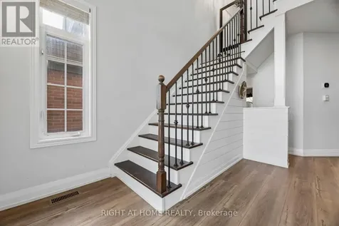 99 Hockley Avenue Clarington (bowmanville) ON L1C 0G4