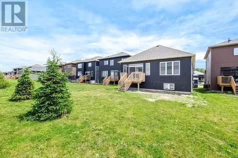 22 Simona Avenue Wasaga Beach ON L9Z 0L4