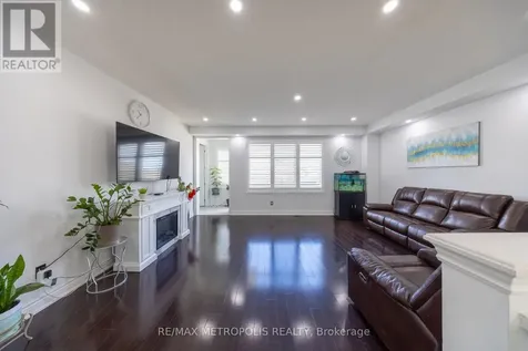 36 Michaelis Street New Tecumseth ON L9R 0M8