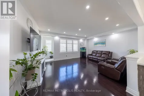36 Michaelis Street New Tecumseth ON L9R 0M8