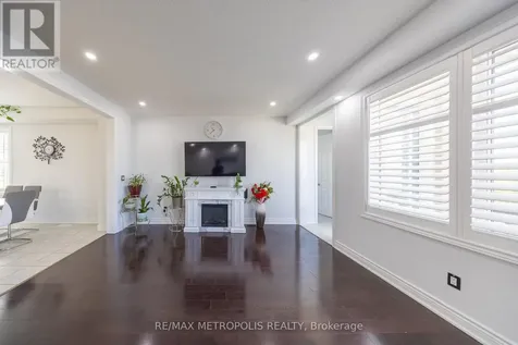 36 Michaelis Street New Tecumseth ON L9R 0M8