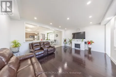 36 Michaelis Street New Tecumseth ON L9R 0M8