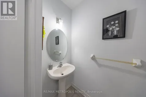 36 Michaelis Street New Tecumseth ON L9R 0M8