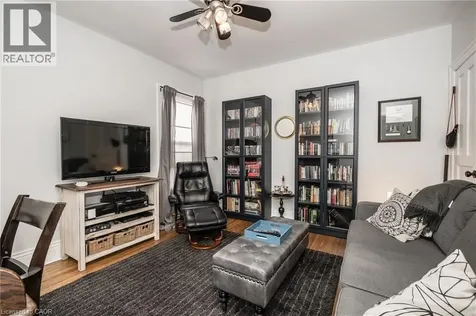 102 Ontario Avenue Hamilton ON L8N 2X2