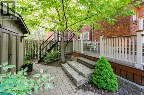 102 Ontario Avenue Hamilton ON L8N 2X2