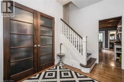 102 Ontario Avenue Hamilton ON L8N 2X2