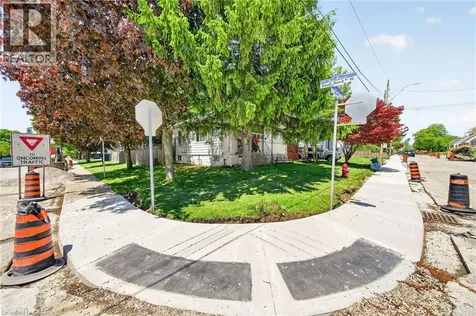 314 West 2nd Street Hamilton ON L9C 3H2